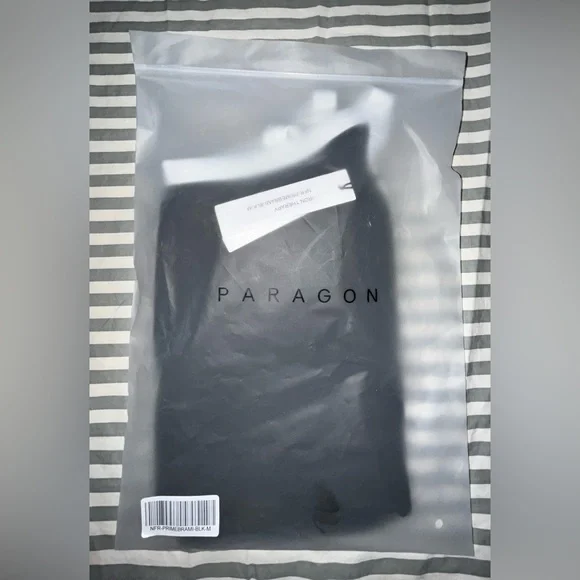 Paragon Fitwear Reluna SmoothHold Low Back Top in Black Size M Sold Out! - Picture 3 of 4